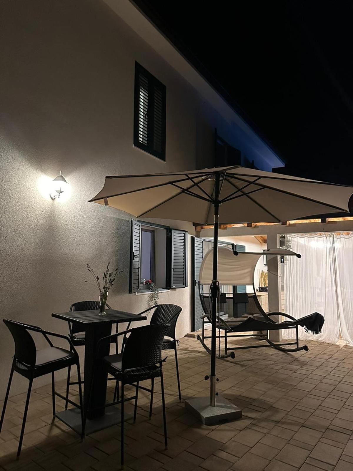 Holiday Home Calma 伊莫茨基 外观 照片